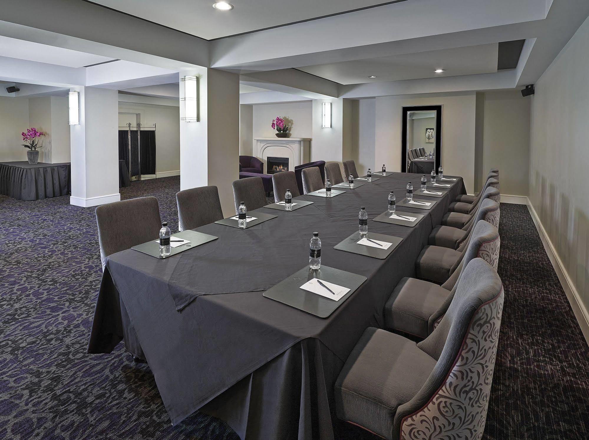 Union Bank Inn Edmonton Ngoại thất bức ảnh