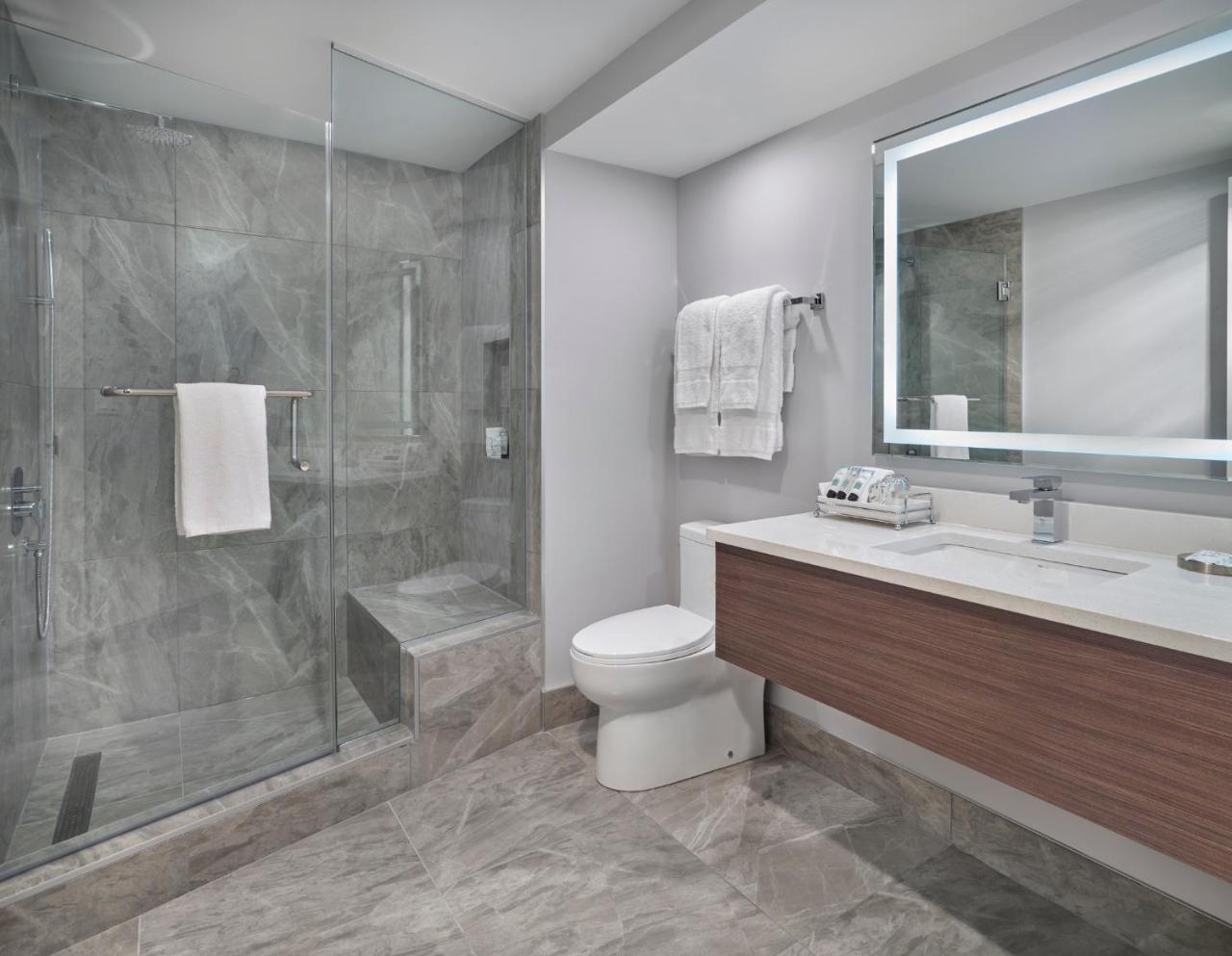 Union Bank Inn Edmonton Ngoại thất bức ảnh